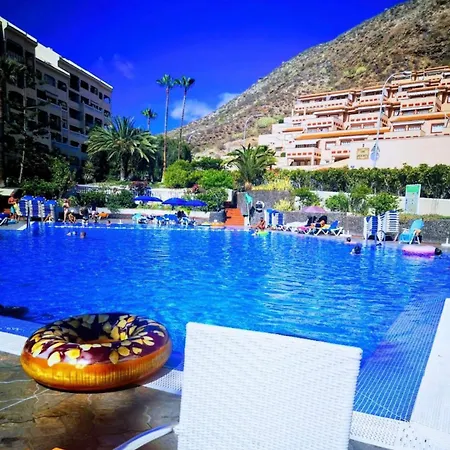 Casa Giori Cristianos Castle Harbour Lägenhet